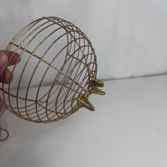 Vintage Gold Toned Metal Wire Basket Removable Lid Seashell Egg Fruit Basket MCM - Picture 5 of 9